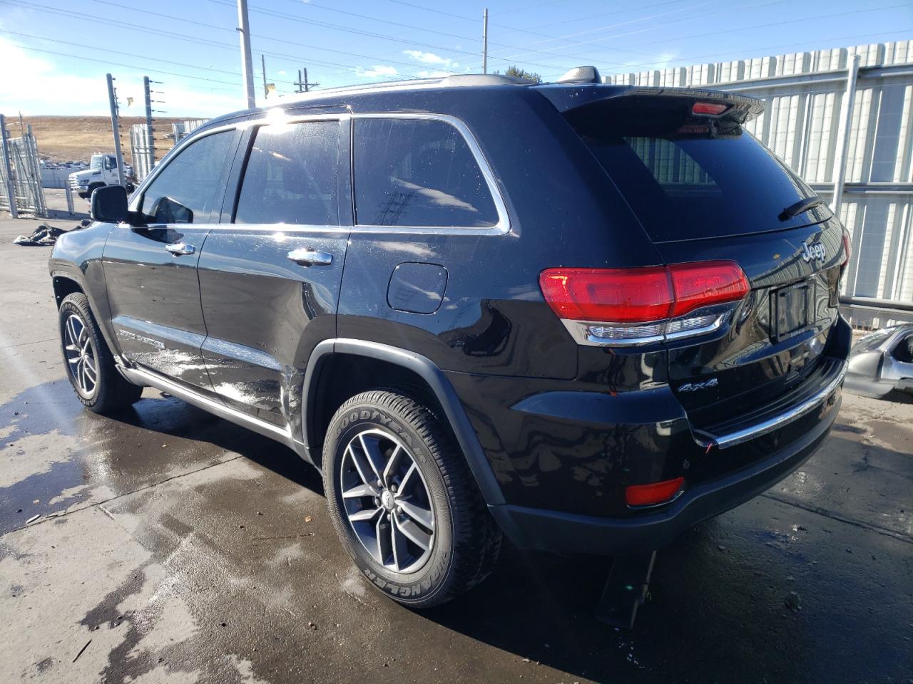 Image 2 of 2018 JEEP GRAND CHEROKEE LIMITED 2018 with VIN 1C4RJFBG4JC363418