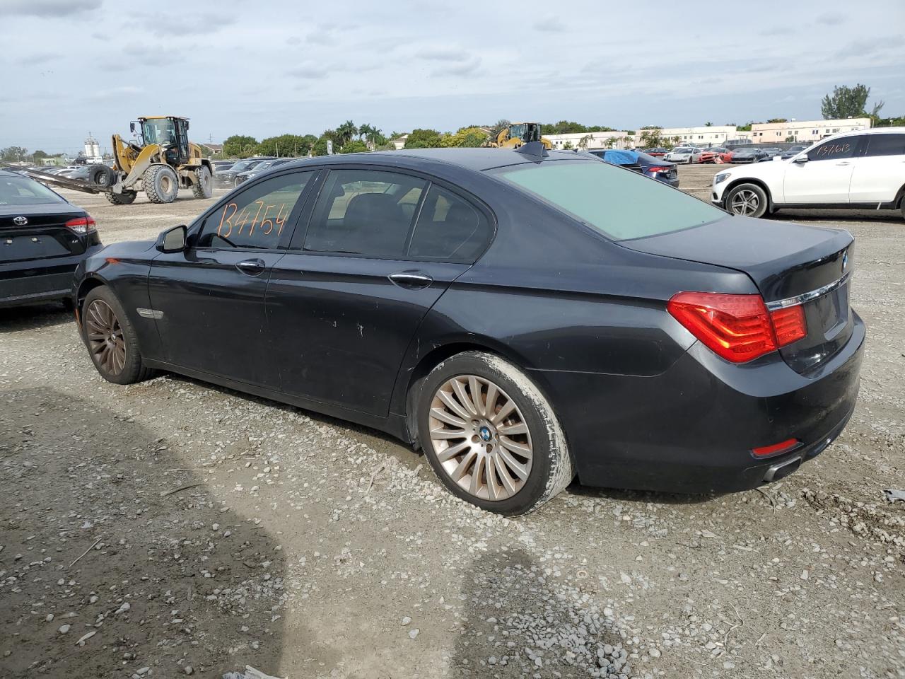 Изображение 2 2009 BMW 750 I 2009 с VIN WBAKA83539CY33750
