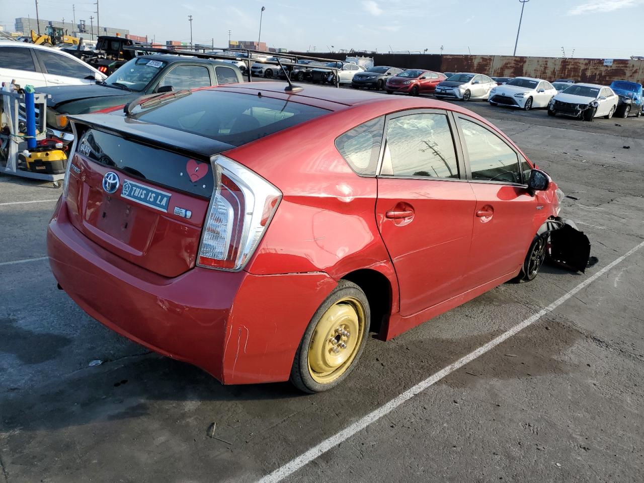 Изображение 3 2015 TOYOTA PRIUS  2015 с VIN JTDKN3DU1F1942358