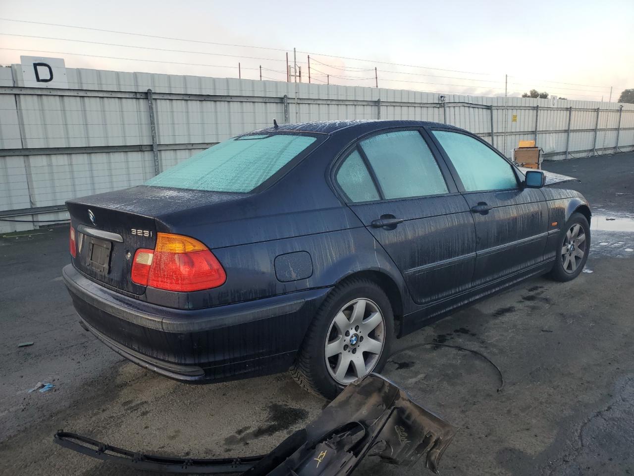 Image 3 of 2000 BMW 323 I 2000 with VIN WBAAM3333YFP67590