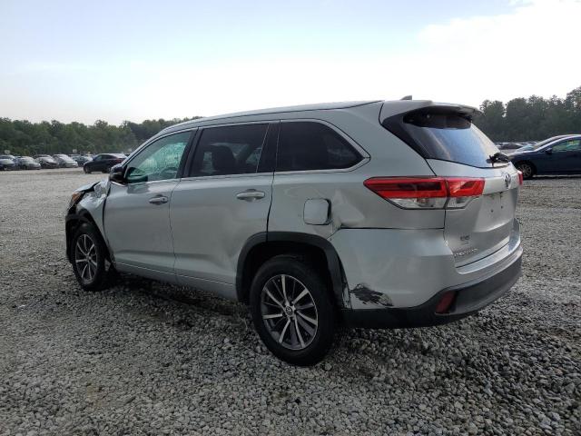 Image 2 of 2018 TOYOTA HIGHLANDER SE 2018 with VIN 5TDKZRFH7JS539990