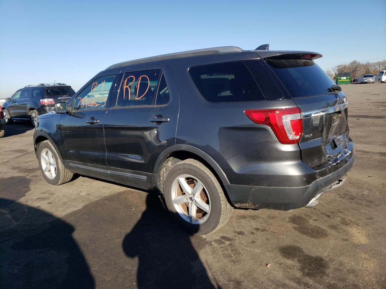 Obraz 2 z 2016 FORD EXPLORER XLT 2016 z VIN 1FM5K8D85GGC52550