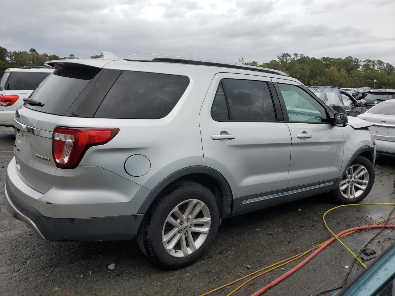Obraz 3 z 2016 FORD EXPLORER XLT 2016 z VIN 1FM5K7D88GGA16887