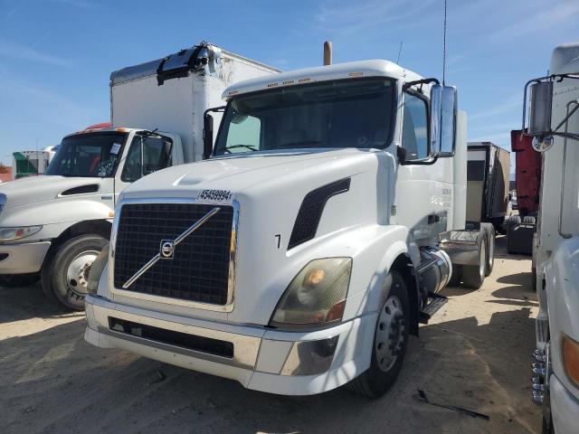 Изображение 2 2010 VOLVO VN VNL 2010 с VIN 4V4NC9EG0AN287484