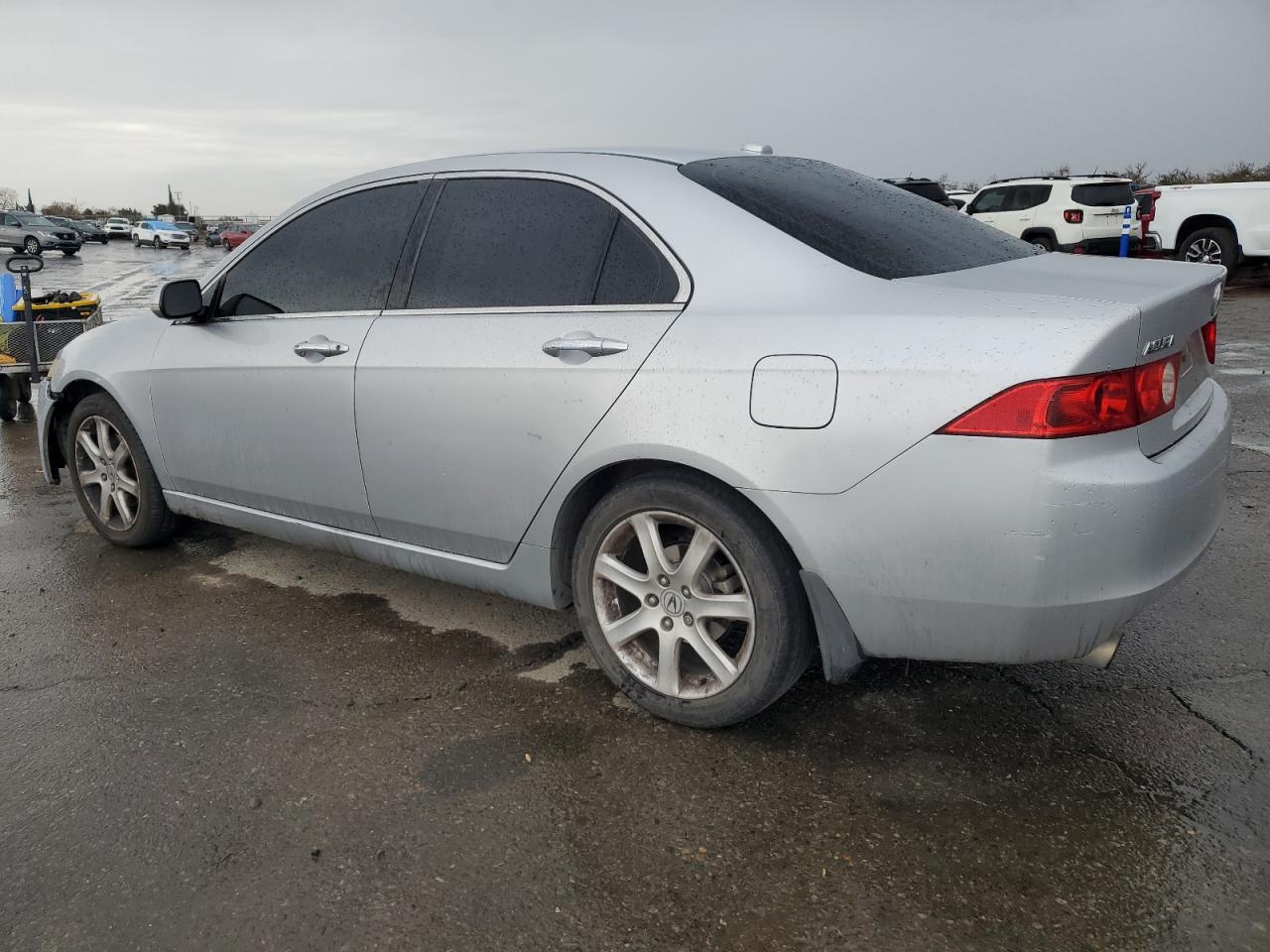 Image 2 of 2005 ACURA TSX  2005 with VIN JH4CL96835C033598