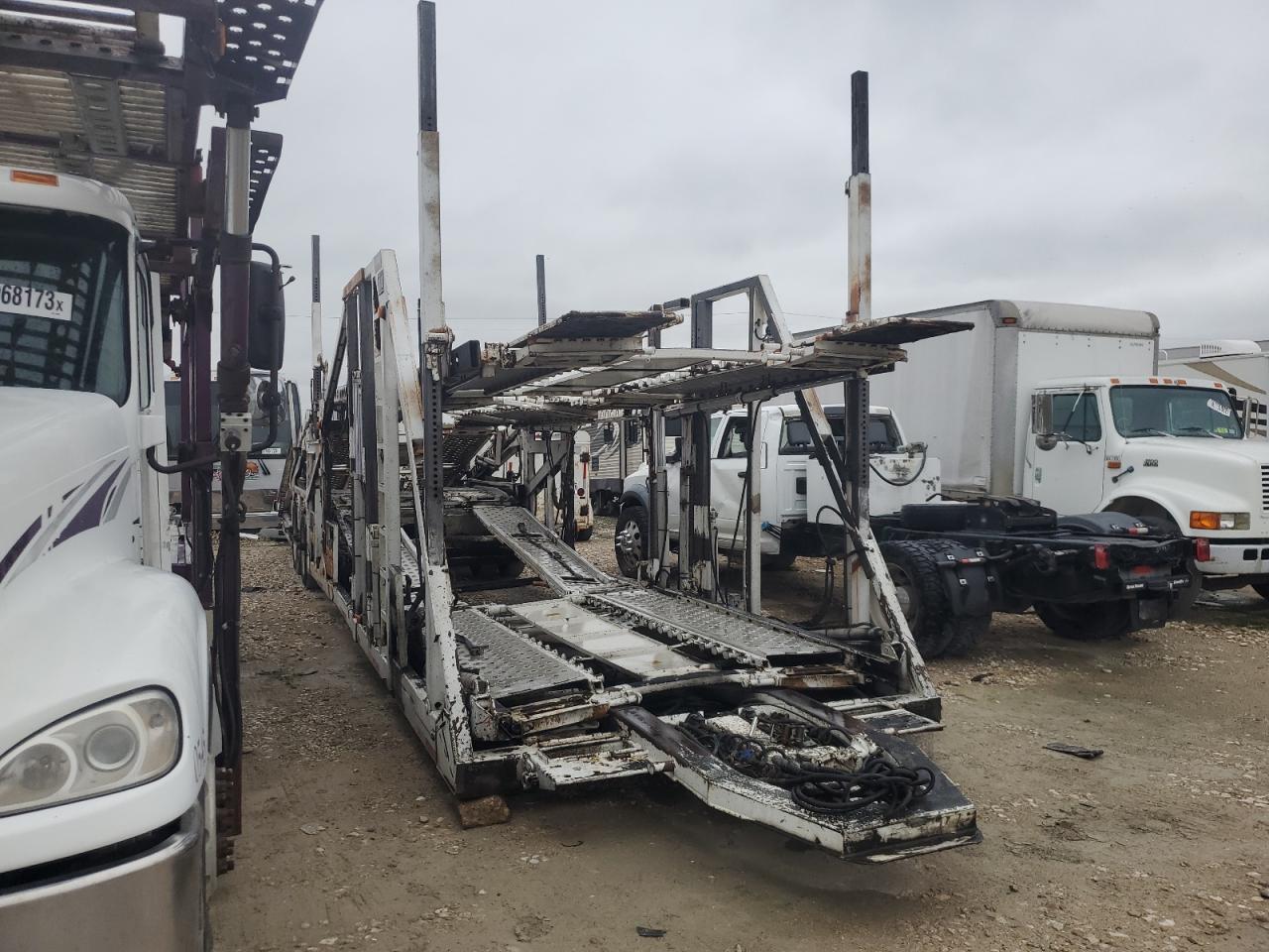 Image 1 of 2004 BOYD CARHAULER 2004 with VIN 1B9CS45284P275502