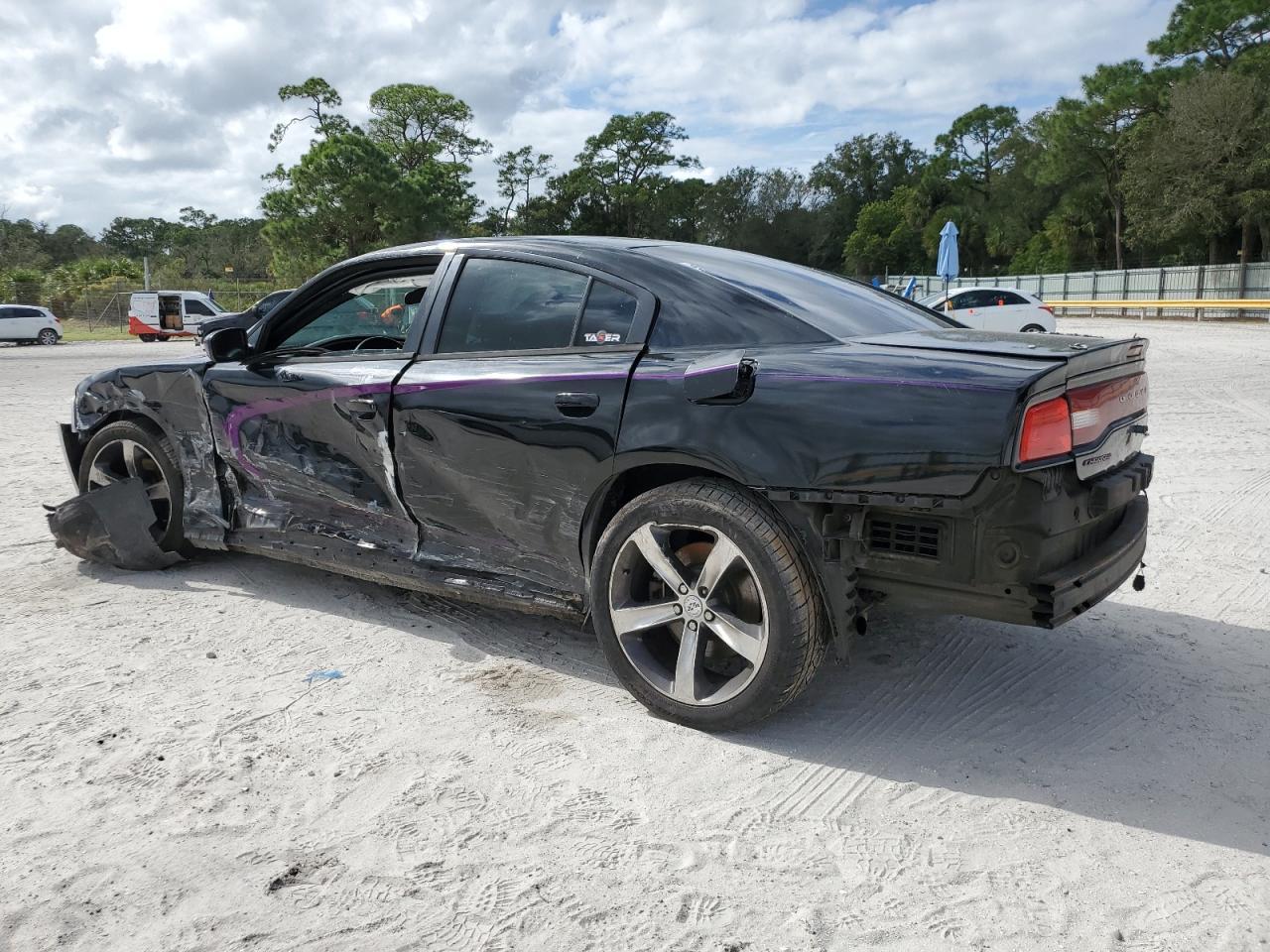 Obraz 2 z 2014 DODGE CHARGER POLICE 2014 z VIN 2C3CDXAT7EH245985