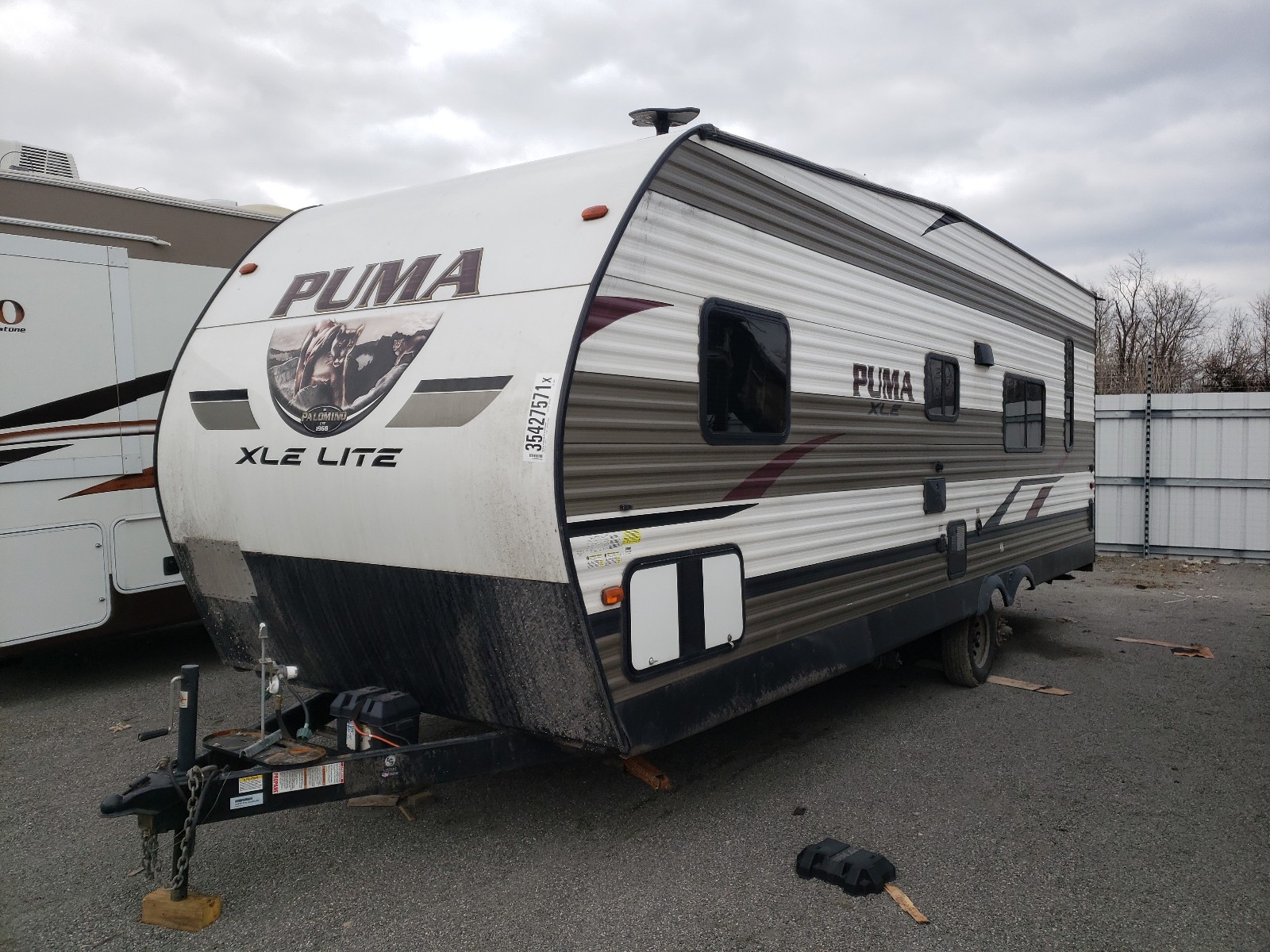 Изображение 2 2019 WILDWOOD PUMA 2019 с VIN 5ZT2PTPB1K4003061