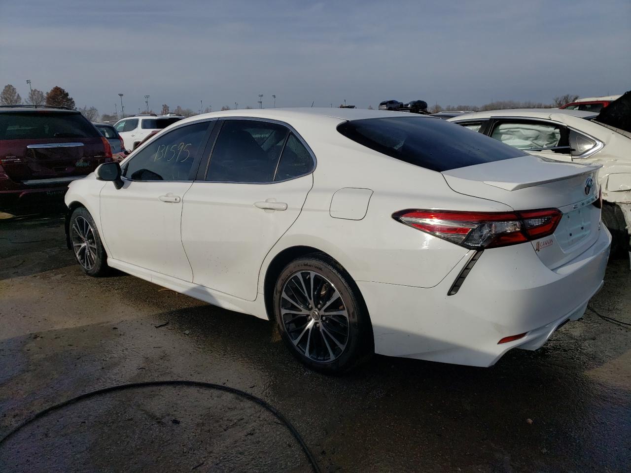 Изображение 2 2018 TOYOTA CAMRY L 2018 с VIN JTNB11HK2J3004774