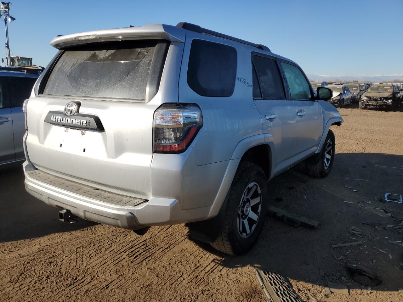Изображение 3 2021 TOYOTA 4RUNNER SR5 PREMIUM 2021 с VIN JTERU5JR6M5851777