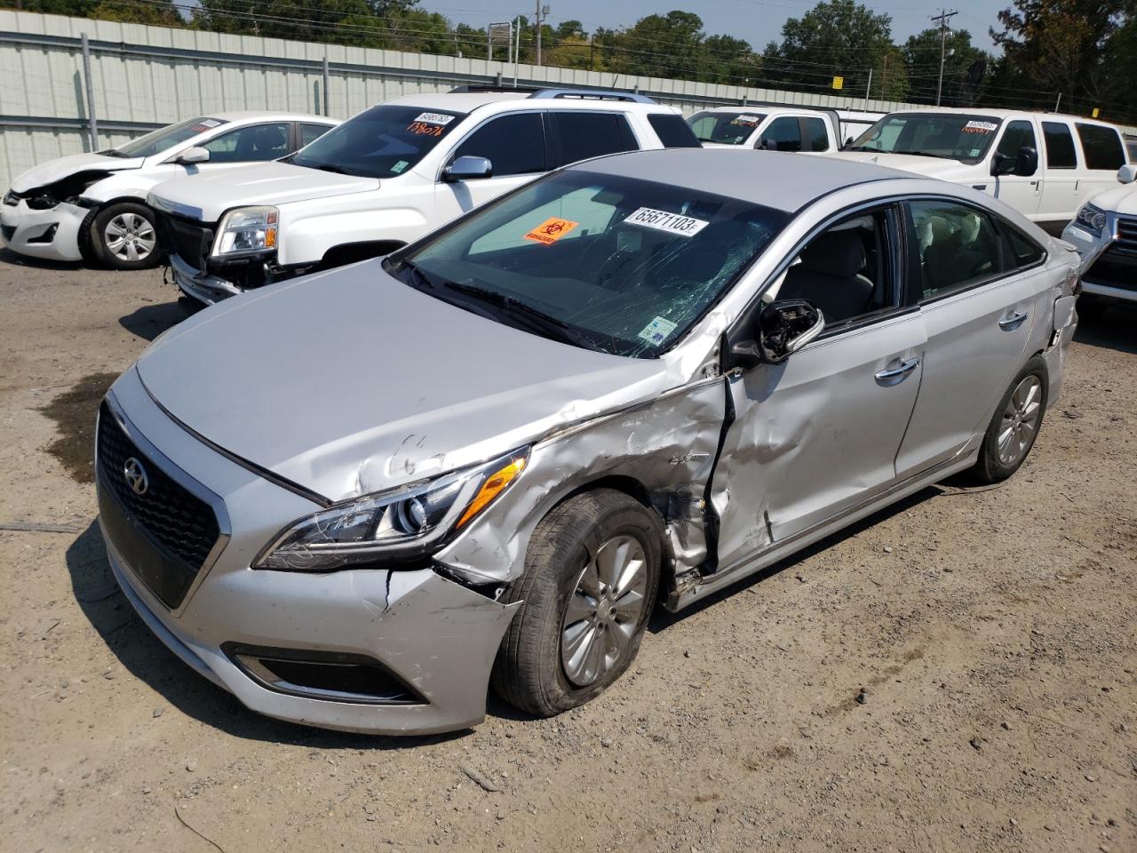 Image 1 of 2016 HYUNDAI SONATA HYBRID 2016 with VIN KMHE24L13GA028547