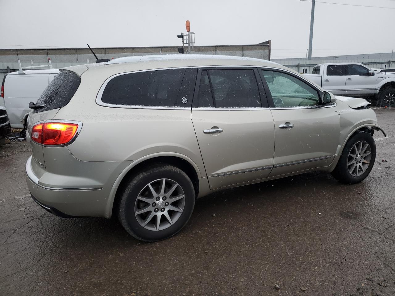 Obraz 3 z 2017 BUICK ENCLAVE  2017 z VIN 5GAKVBKD7HJ269626