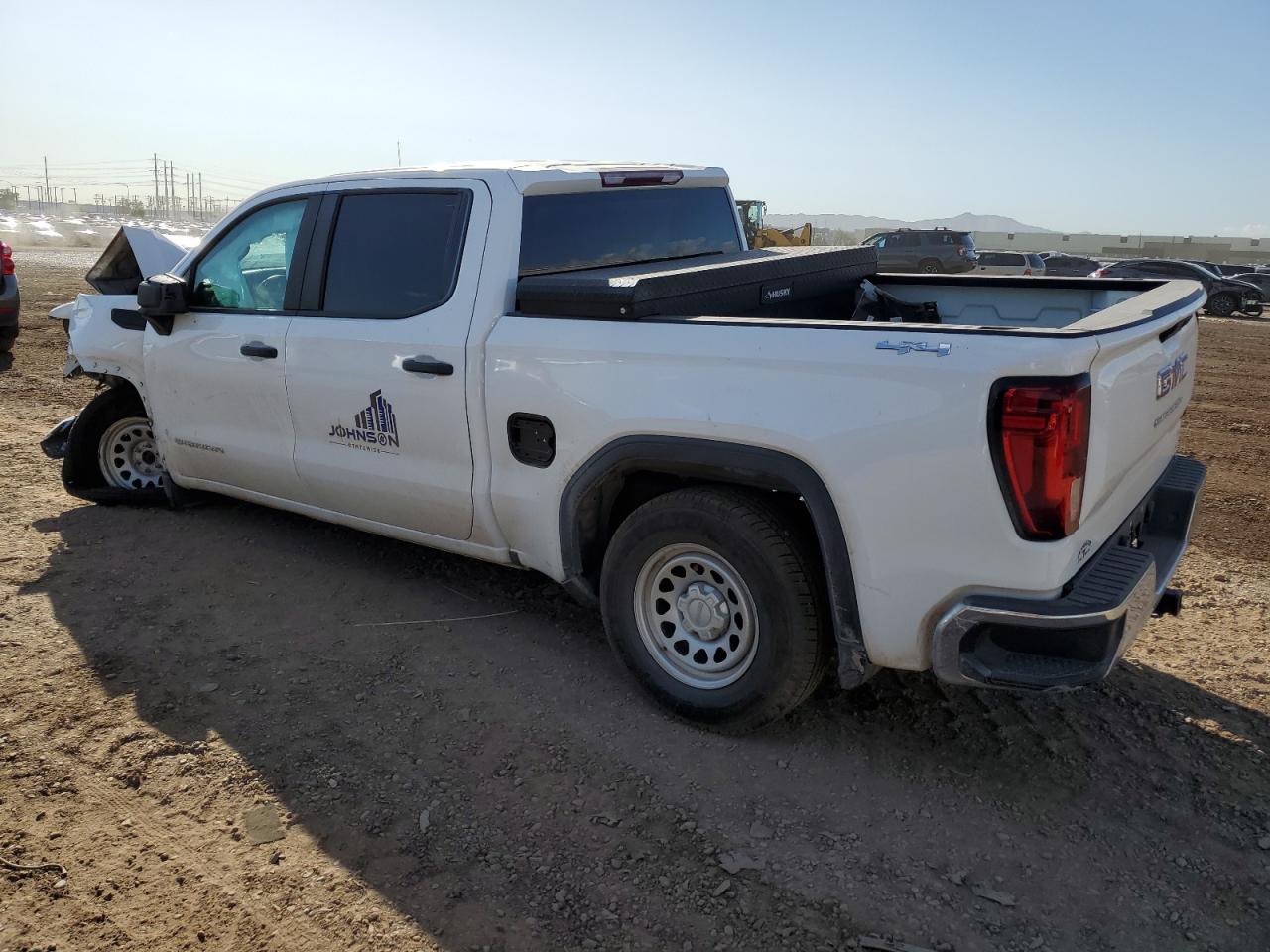 Image 2 of 2020 GMC SIERRA K1500 2020 with VIN 3GTU9AEF5LG173054