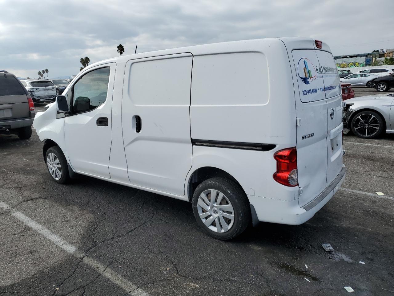 Изображение 2 2015 NISSAN NV200 2.5S 2015 с VIN 3N6CM0KN2FK732431