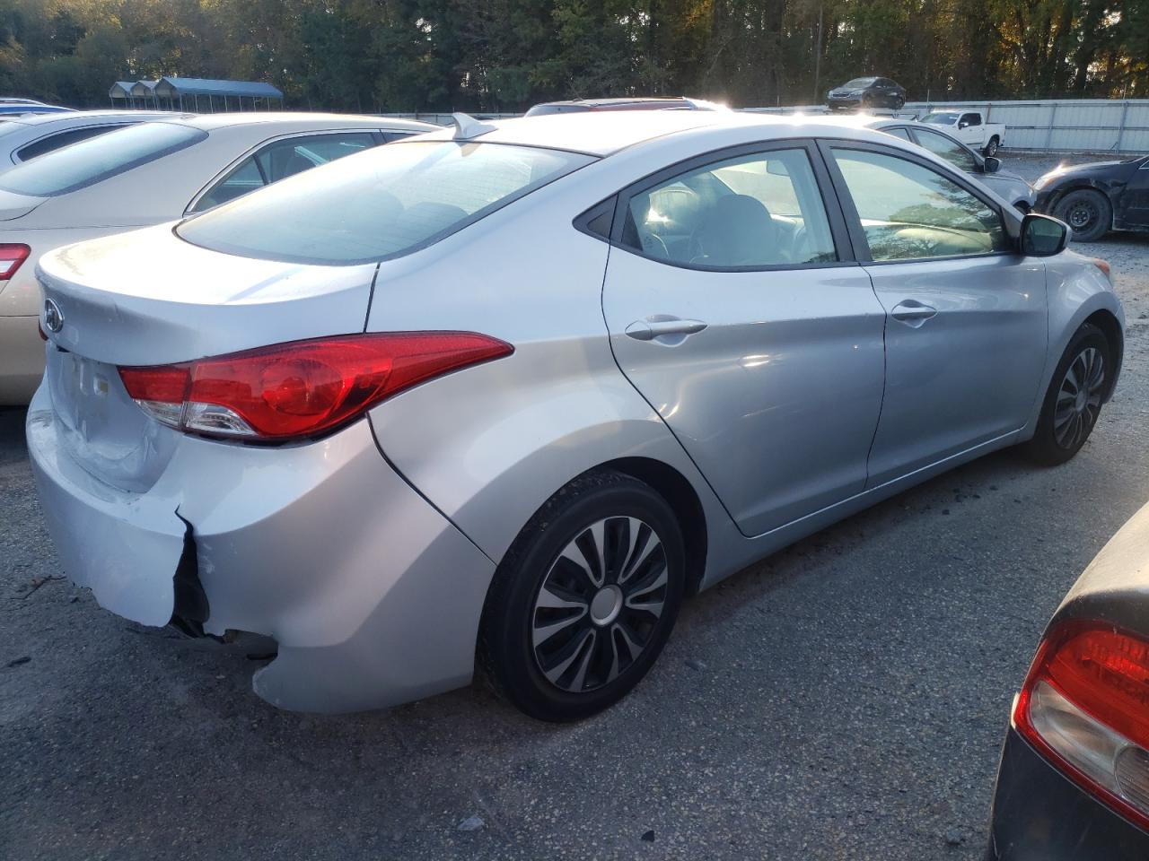Image 3 of 2011 HYUNDAI ELANTRA GLS 2011 with VIN 5NPDH4AE8BH035855