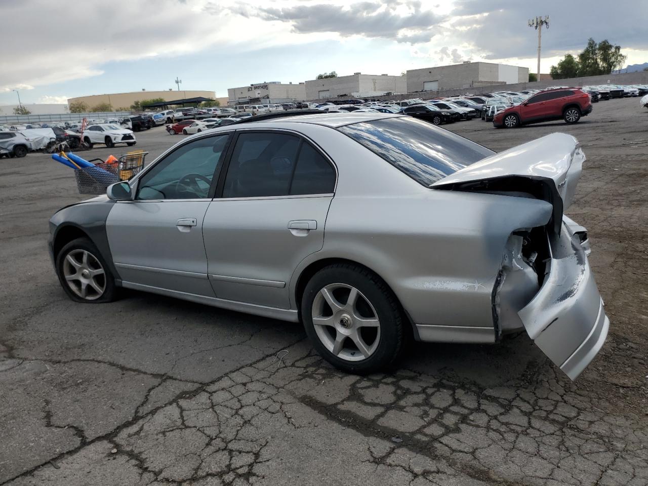 Obraz 2 z 2002 MITSUBISHI GALANT ES 2002 z VIN 4A3AA46G92E113431