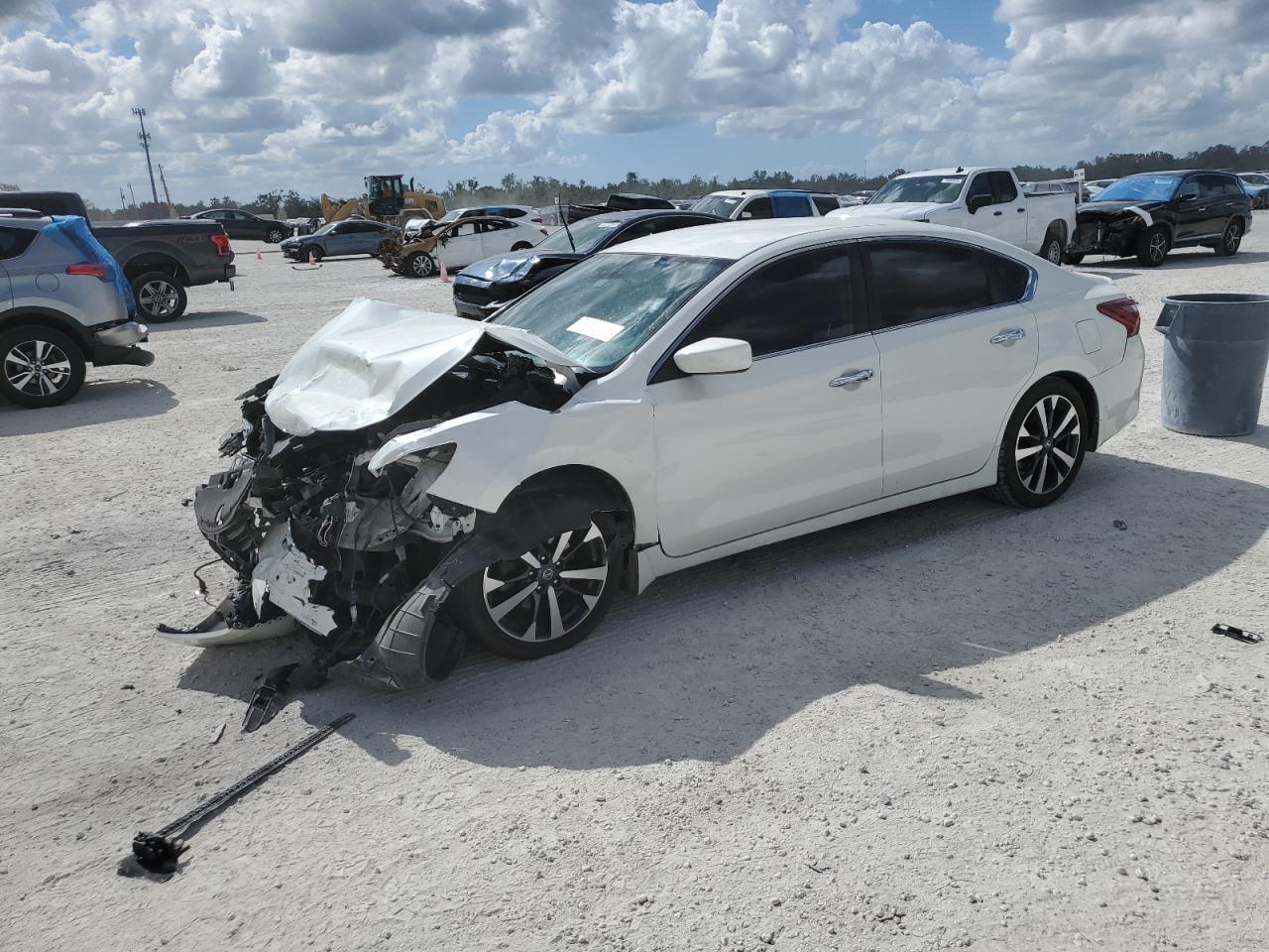 Image 1 of 2017 NISSAN ALTIMA 2.5 2017 with VIN 1N4AL3AP1HC489761