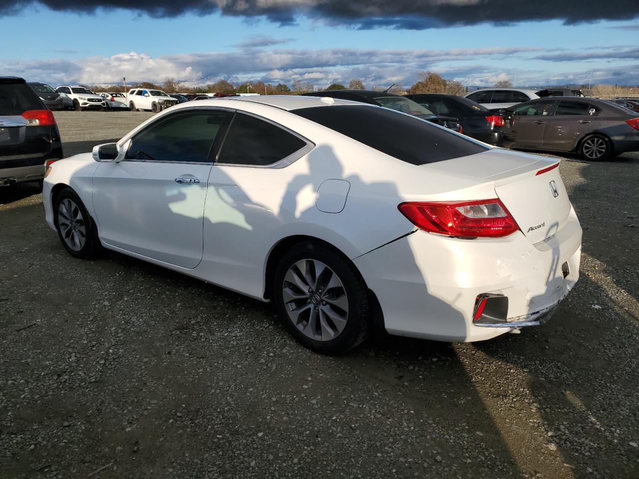 Image 2 of 2014 HONDA ACCORD EXL 2014 with VIN 1HGCT1B84EA001510