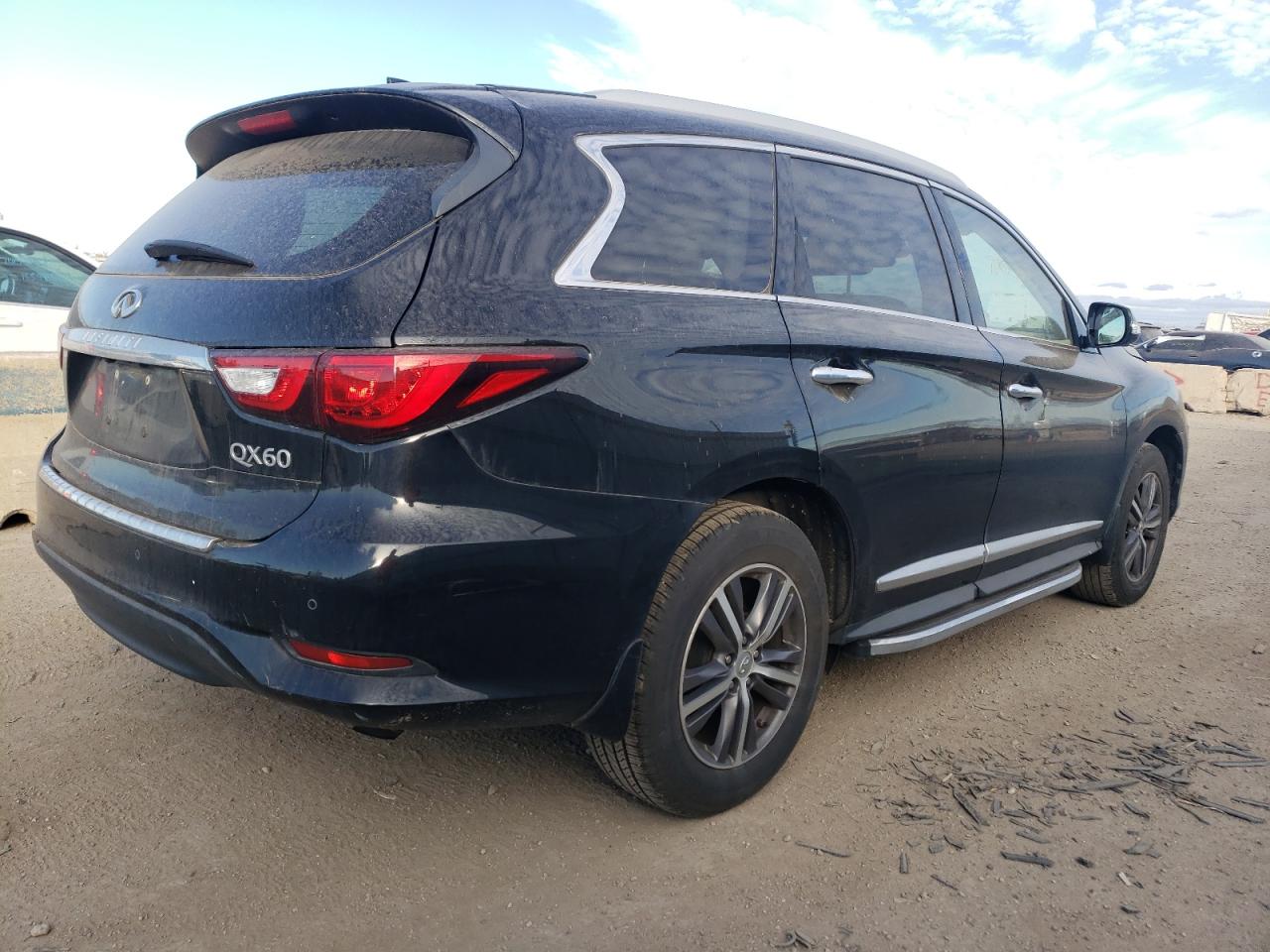 Obraz 3 z 2017 INFINITI QX60  2017 z VIN 5N1DL0MM4HC543699