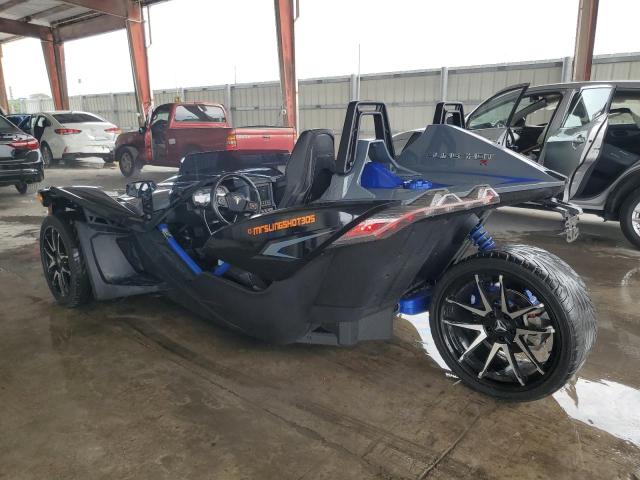 Image 2 of 2021 POLARIS SLINGSHOT R 2021 with VIN 57XAARHB0M8142536