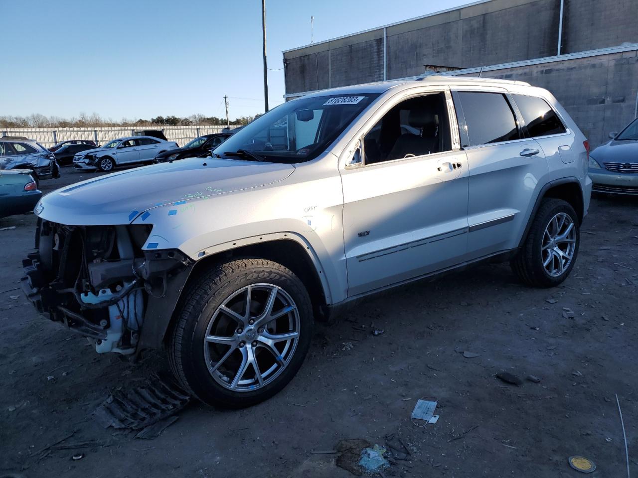 Obraz 1 z 2011 JEEP GRAND CHEROKEE LAREDO 2011 z VIN 1J4RR4GG2BC676176