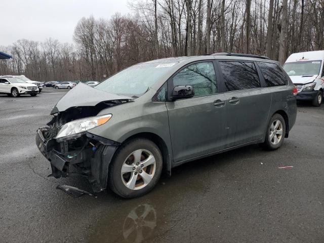 2011 TOYOTA SIENNA LE 2011 image