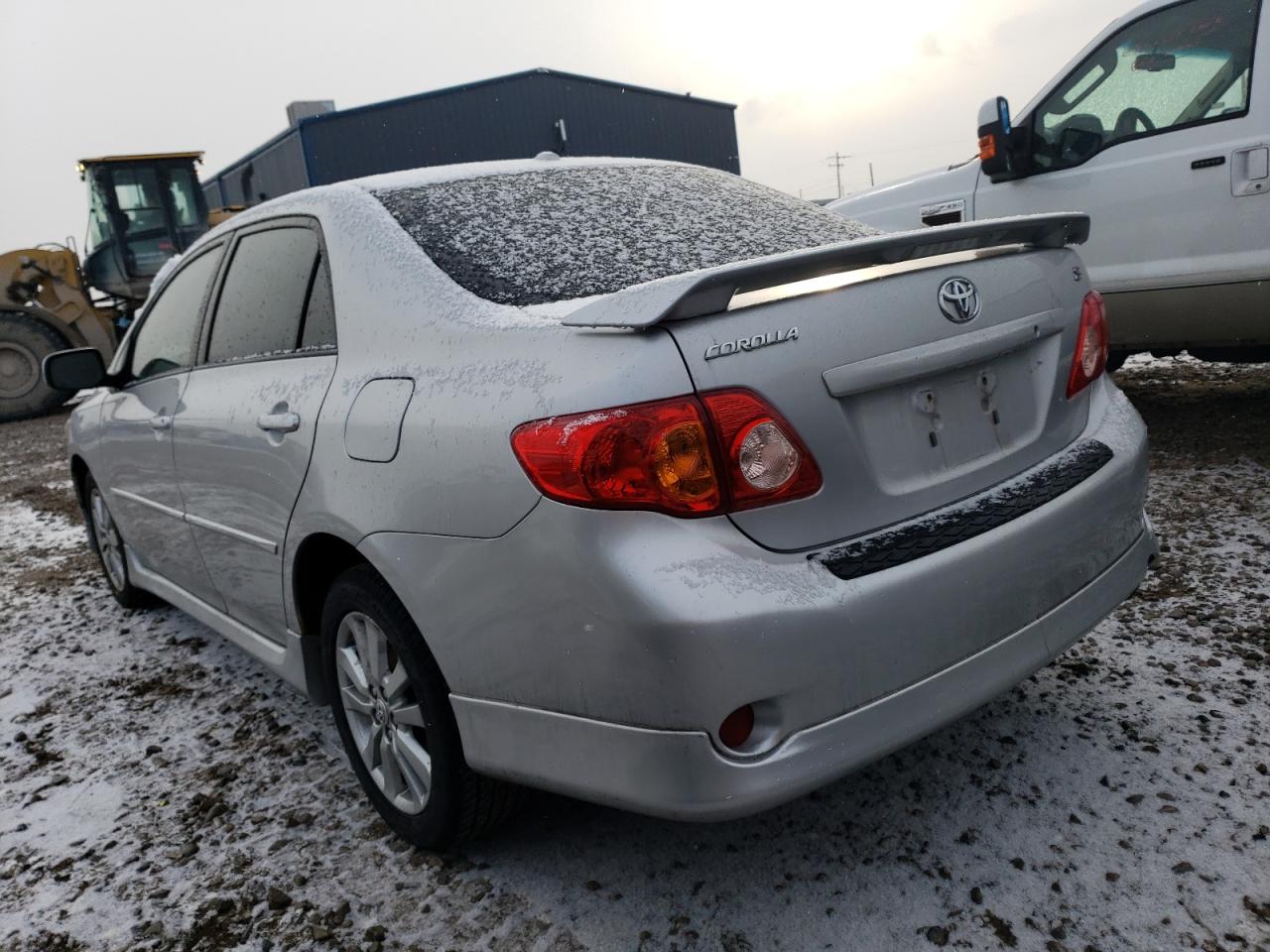 Obraz 2 z 2010 TOYOTA COROLLA BASE 2010 z VIN 1NXBU4EE2AZ215104