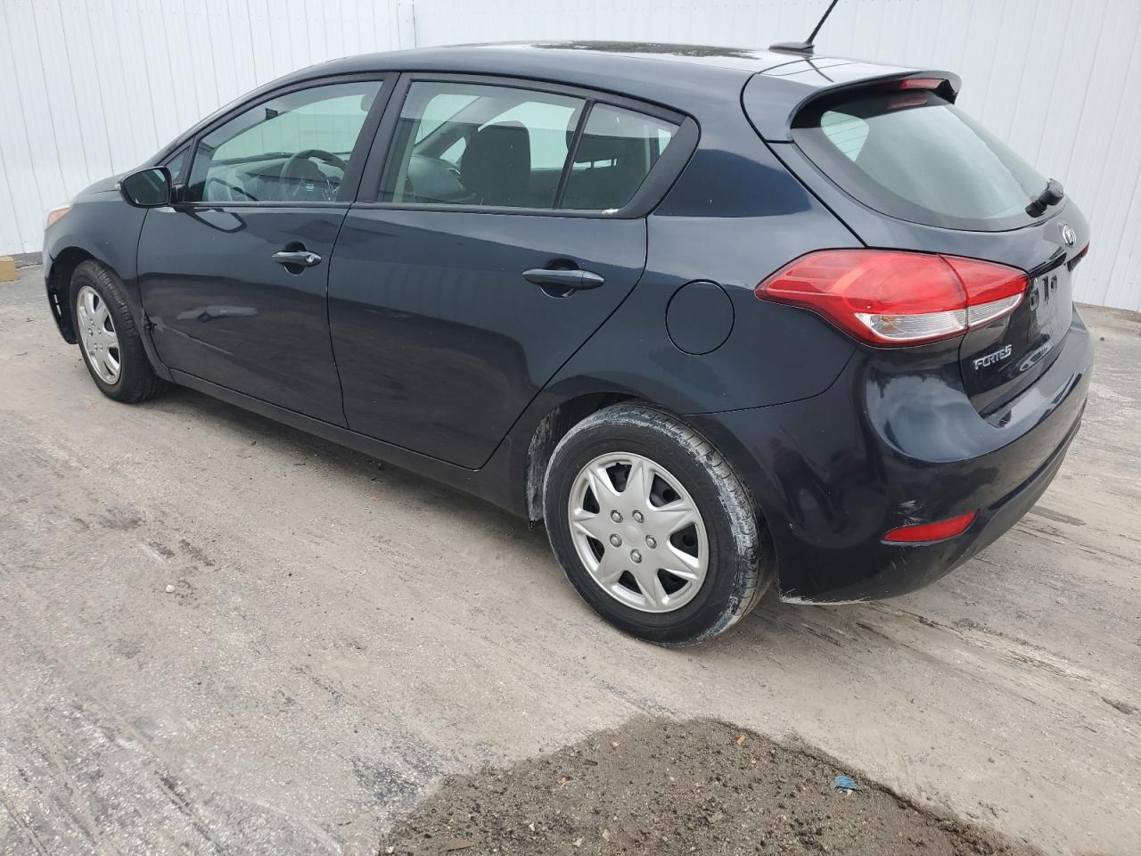 Image 2 of 2017 KIA FORTE LX 2017 with VIN KNAFK5A87H5721272