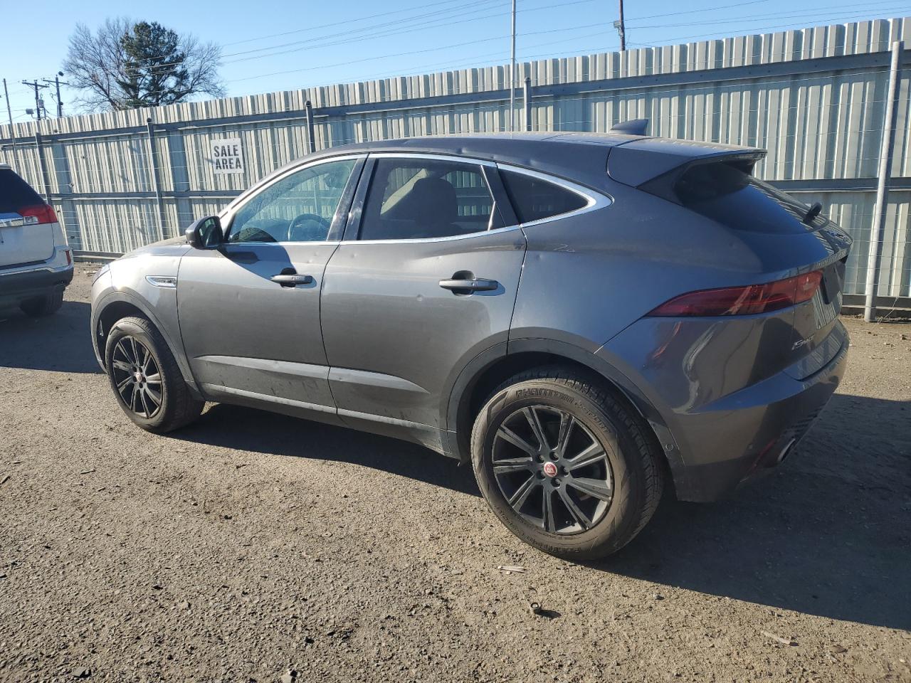 Obraz 2 z 2018 JAGUAR E-PACE S 2018 z VIN SADFJ2FX6J1Z05348