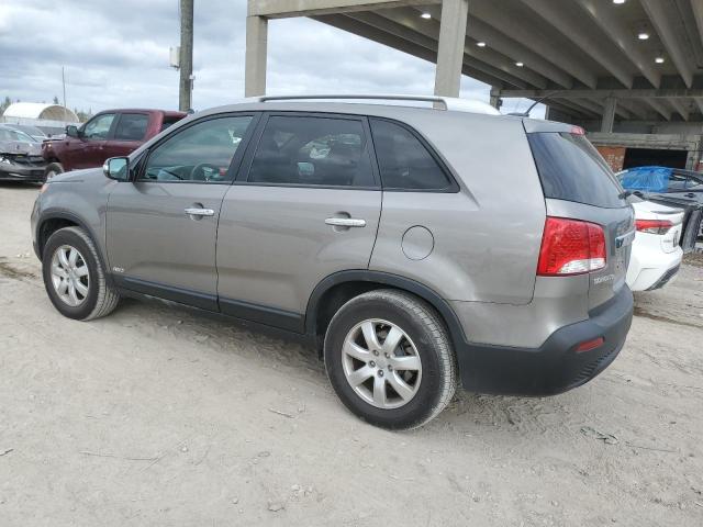 Image 2 of 2013 KIA SORENTO LX 2013 with VIN 5XYKTDA20DG376012