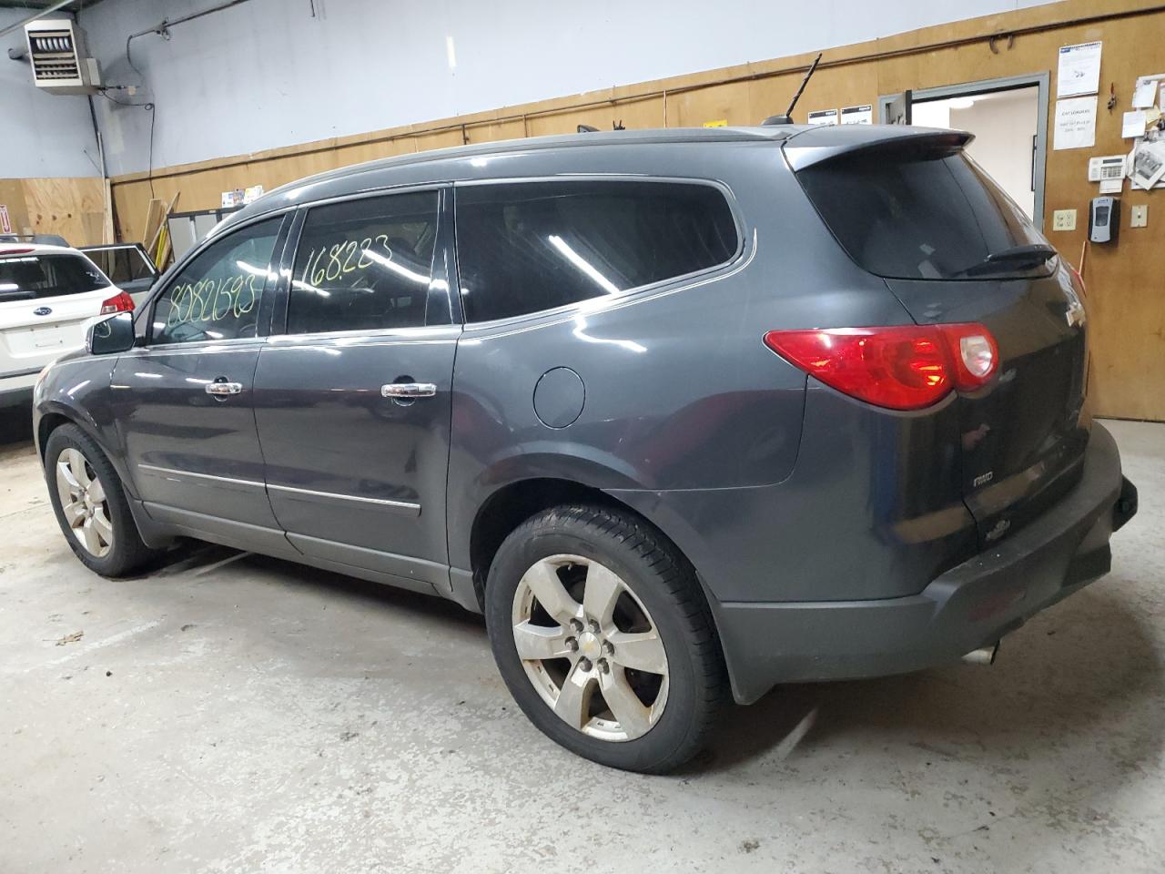 Obraz 2 z 2011 CHEVROLET TRAVERSE LTZ 2011 z VIN 1GNKVLED6BJ161755
