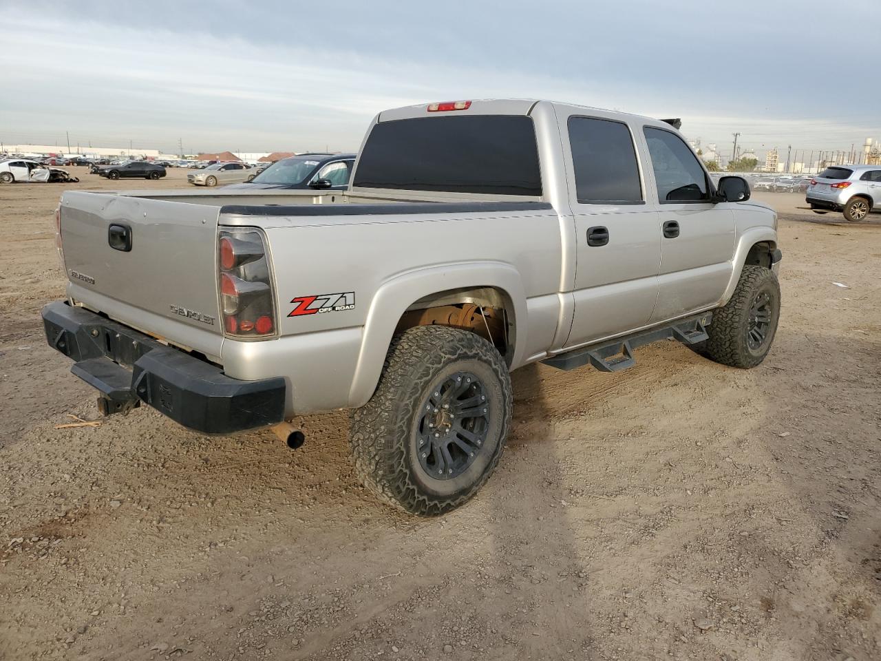 Изображение 3 2005 CHEVROLET SILVERADO K1500 2005 с VIN 2GCEK13T151249348