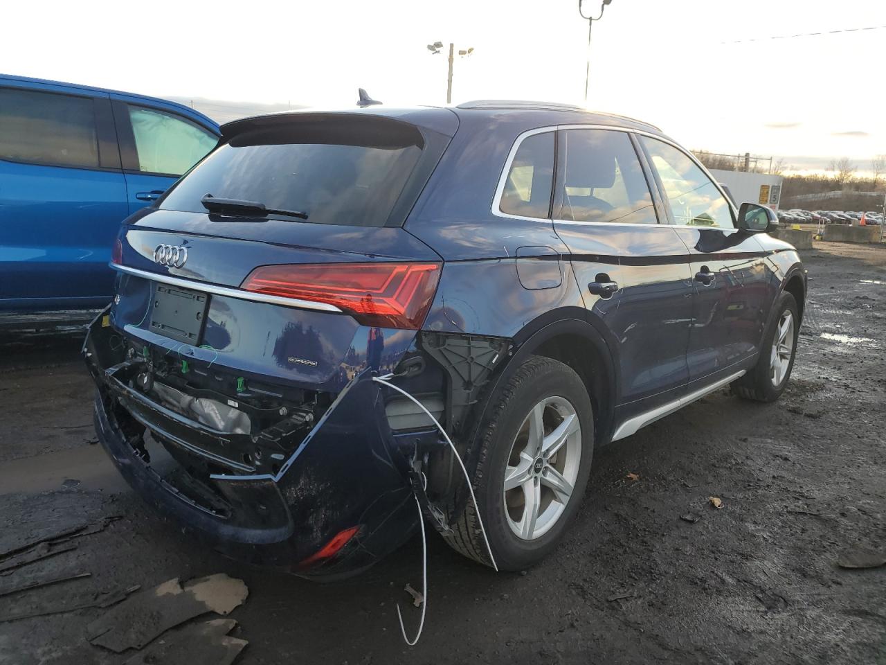 Image 3 of 2021 AUDI Q5 PREMIUM 2021 with VIN WA1AAAFY0M2135195