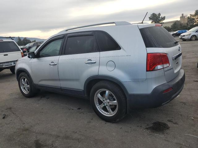 Image 2 of 2013 KIA SORENTO LX 2013 with VIN 5XYKT4A64DG414165