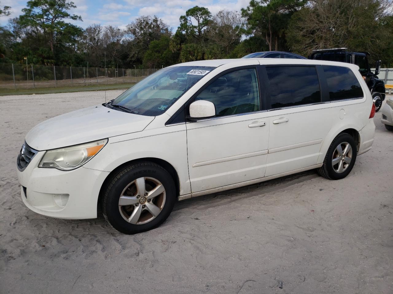 Obraz 2010 VOLKSWAGEN ROUTAN SE 2010