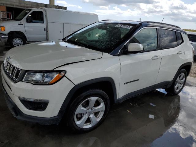 Image 1 of 2019 JEEP COMPASS LATITUDE 2019 with VIN 3C4NJCBB5KT677036
