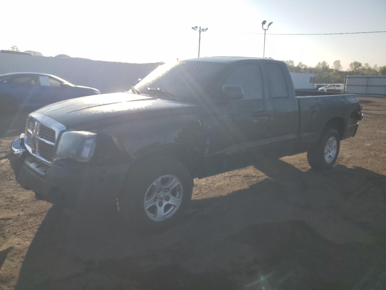 Image 1 of 2005 DODGE DAKOTA SLT 2005 with VIN 1D7HW42K85S169465