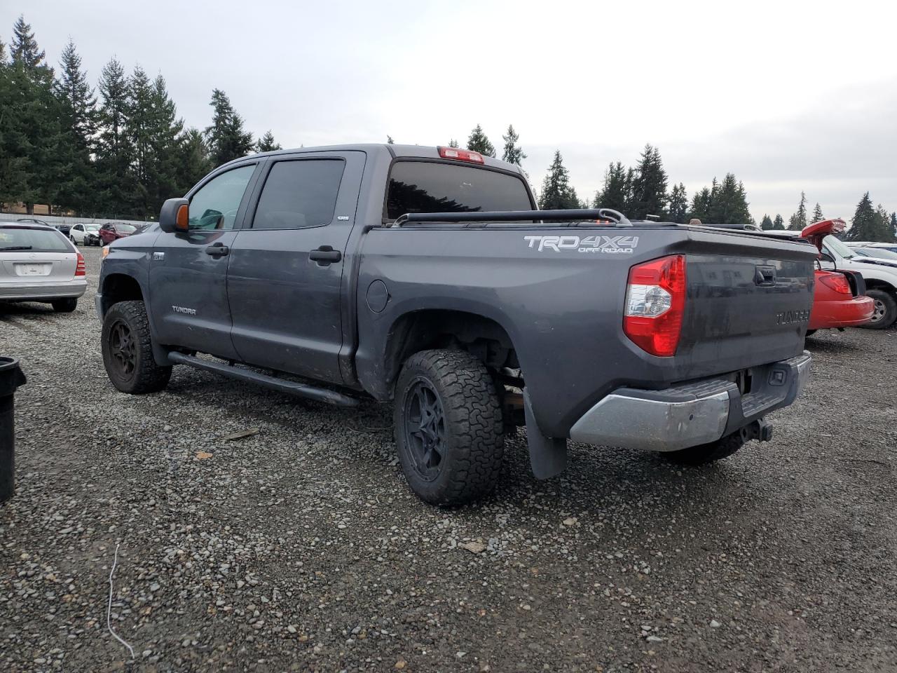 Obraz 2 z 2017 TOYOTA TUNDRA CREWMAX SR5 2017 z VIN 5TFDY5F15HX586432