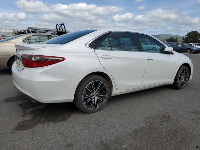 Image 3 of 2016 TOYOTA CAMRY LE 2016 with VIN 4T1BF1FK2GU192123