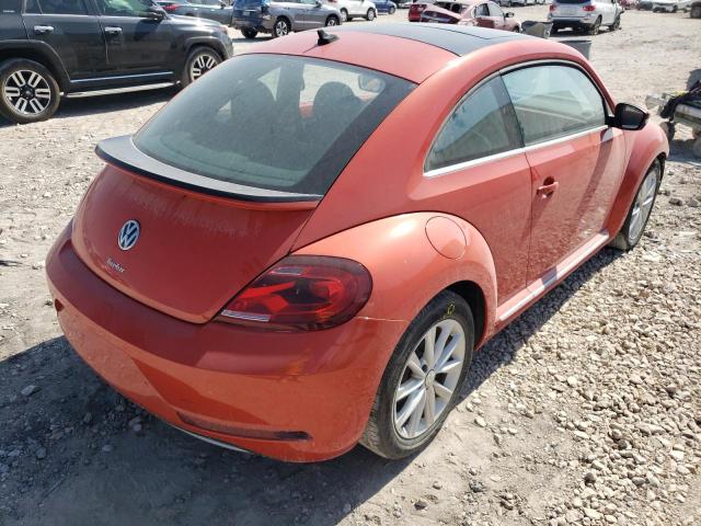 Изображение 3 2018 VOLKSWAGEN BEETLE SE 2018 с VIN 3VWJD7AT4JM709004