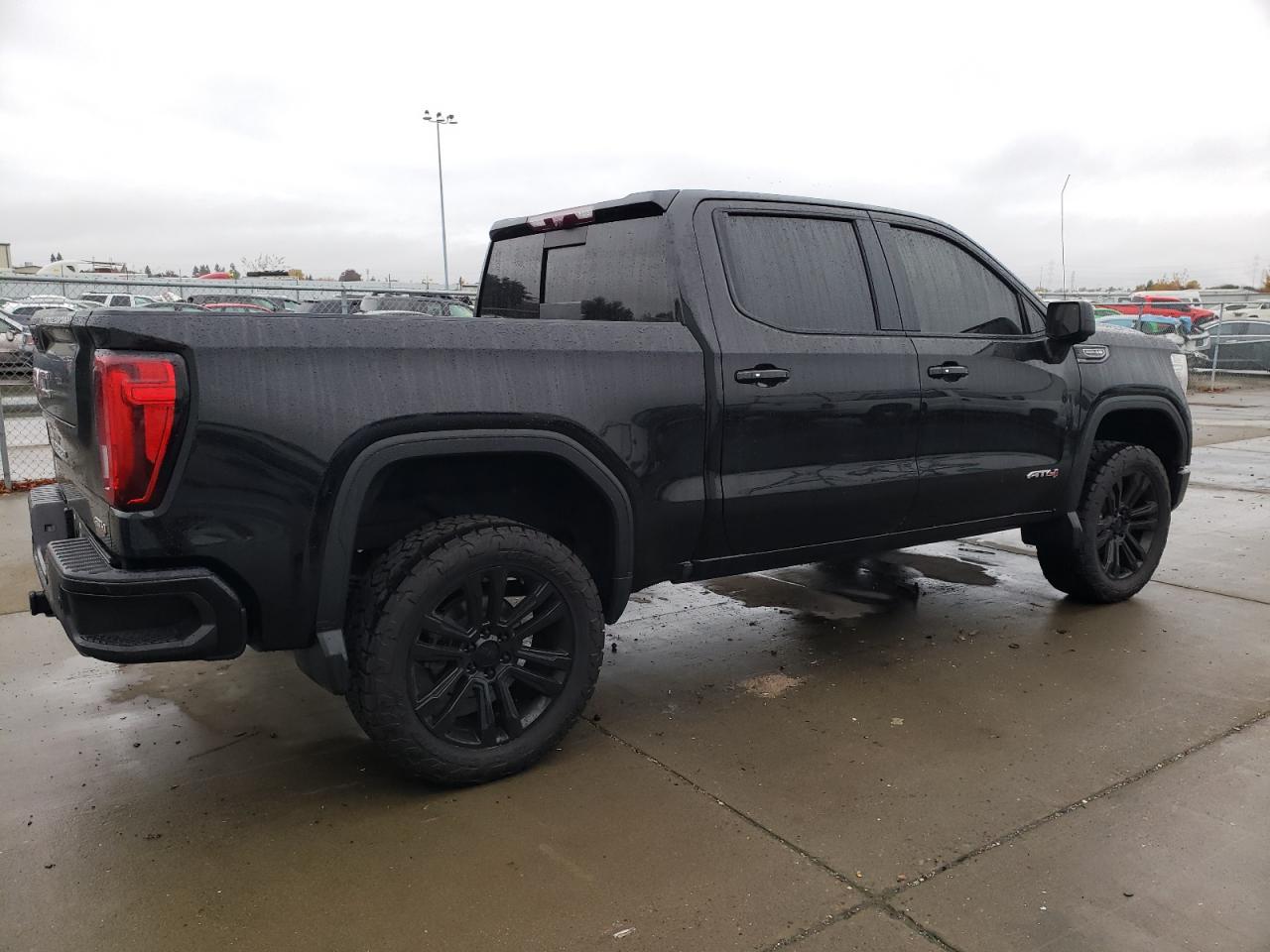 Image 3 of 2021 GMC SIERRA K1500 AT4 2021 with VIN 3GTP9EED9MG270018