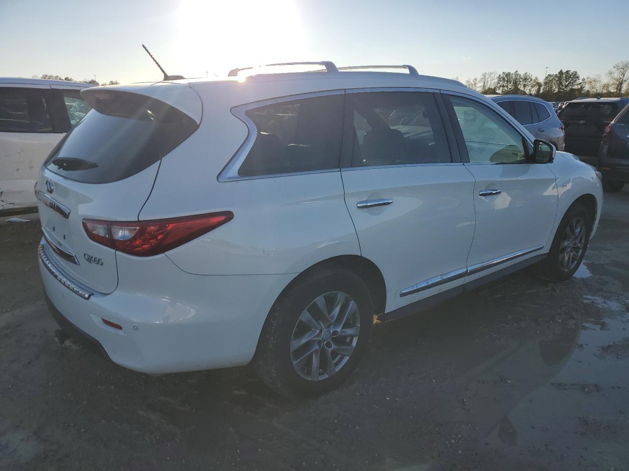 Изображение 3 2014 INFINITI QX60 2014 с VIN 5N1AL0MM7EC529455