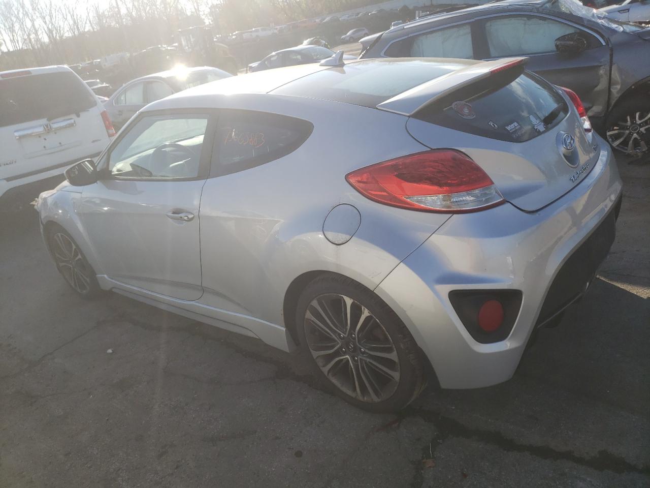 Image 2 of 2016 HYUNDAI VELOSTER TURBO 2016 with VIN KMHTC6AE1GU282522