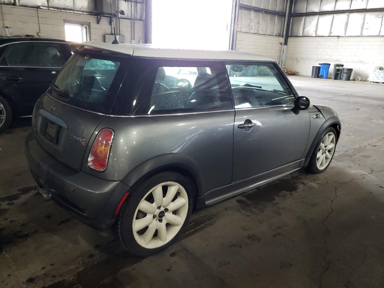 Image 3 of 2003 MINI COOPER S 2003 with VIN WMWRE33483TD65831