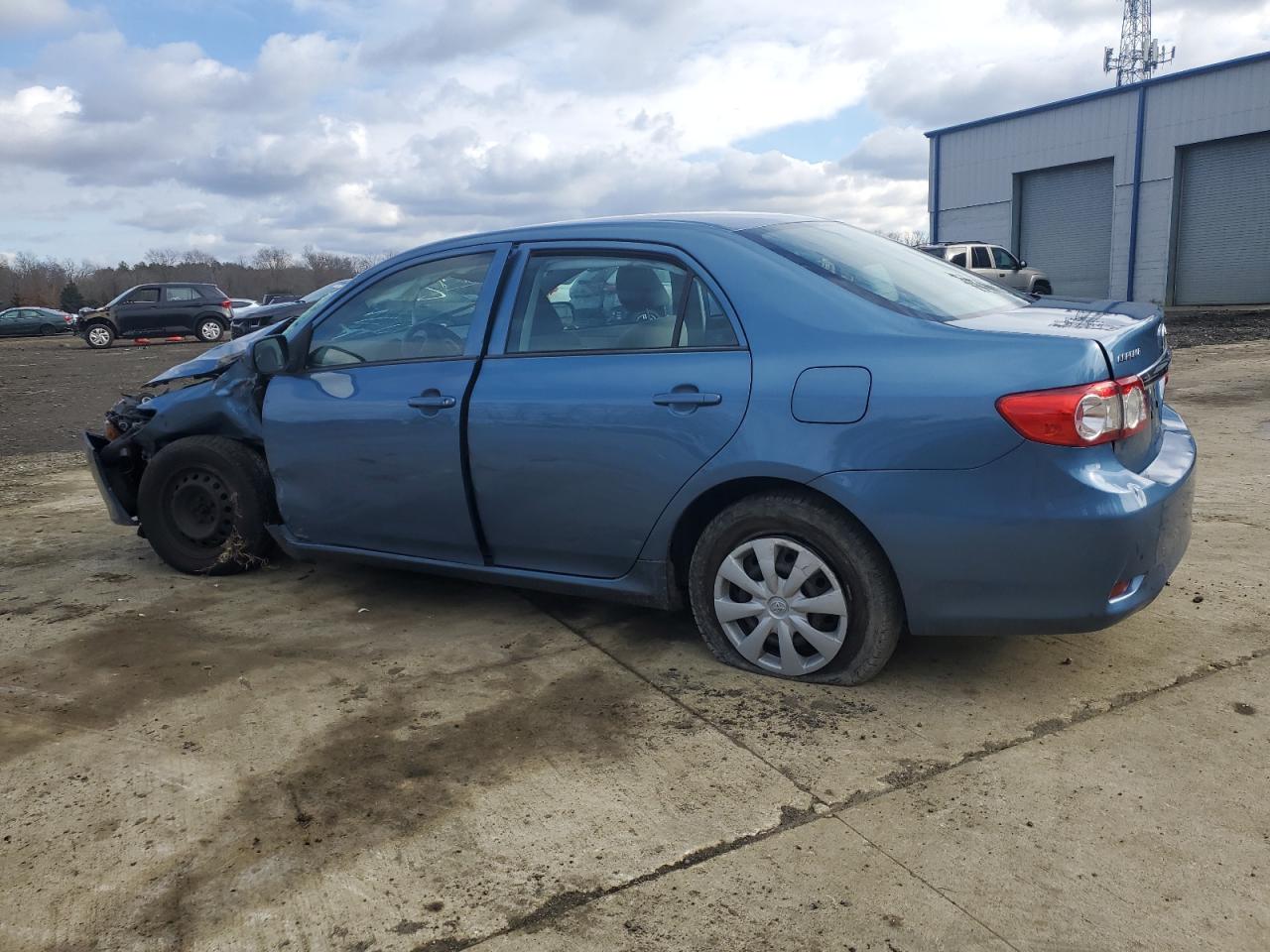 Obraz 2 z 2013 TOYOTA COROLLA BASE 2013 z VIN 5YFBU4EE1DP093213