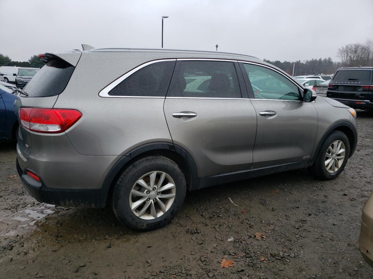 Изображение 3 2016 KIA SORENTO LX 2016 с VIN 5XYPGDA39GG046702
