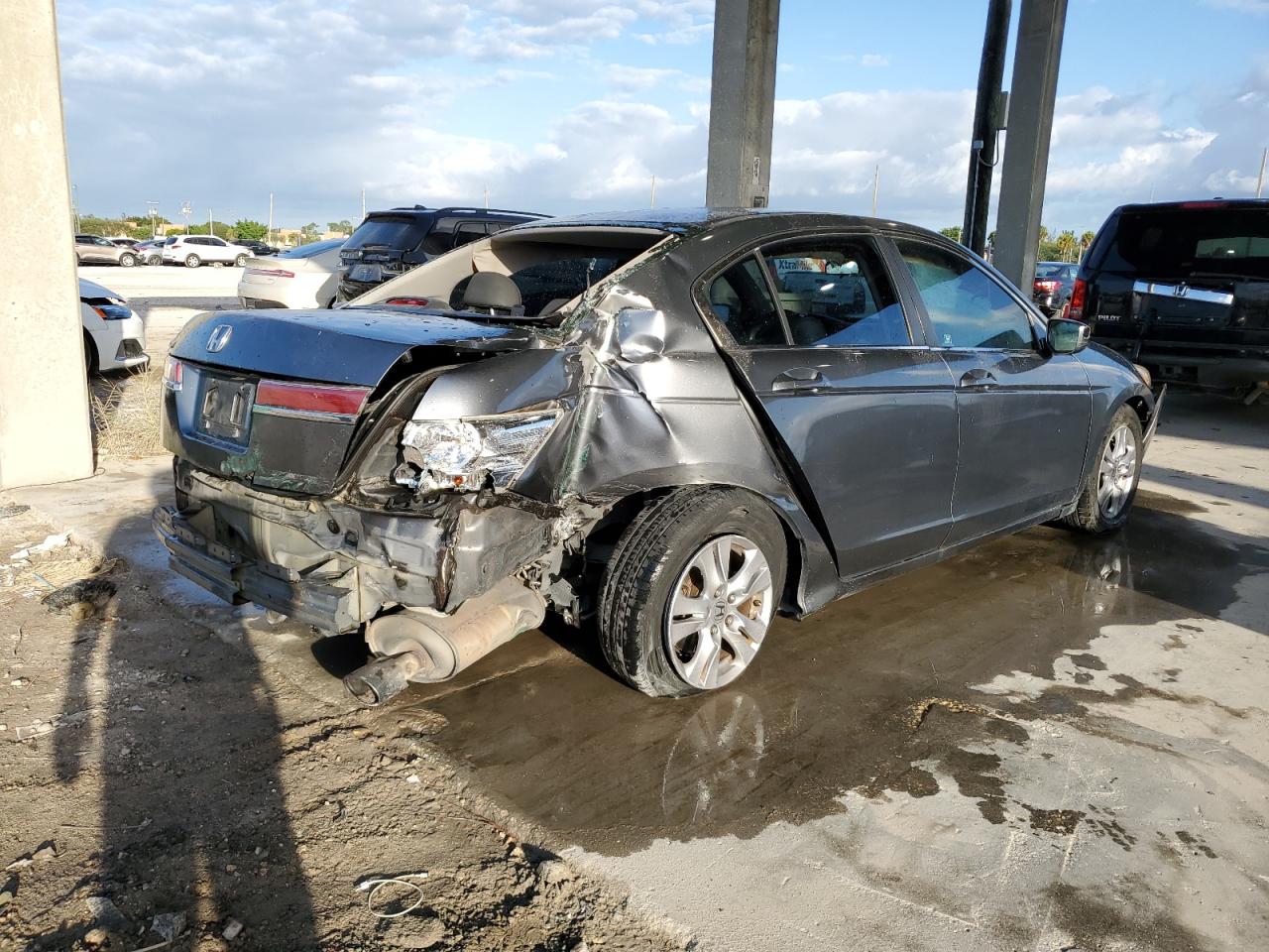 Image 3 of 2012 HONDA ACCORD SE 2012 with VIN 1HGCP2F64CA106239