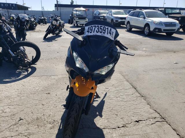 Obraz 2 z 2018 KAWASAKI EX400  2018 z VIN JKAEXKG1XJDA02311