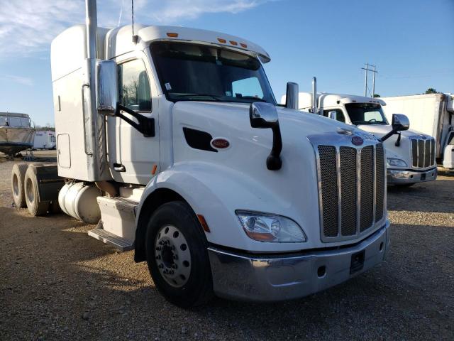 2016 PETERBILT 579  2016 image