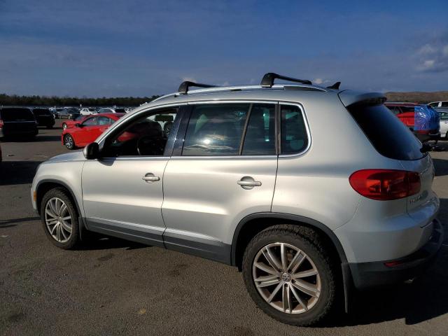 Image 2 of 2014 VOLKSWAGEN TIGUAN S 2014 with VIN WVGBV3AX8EW597745